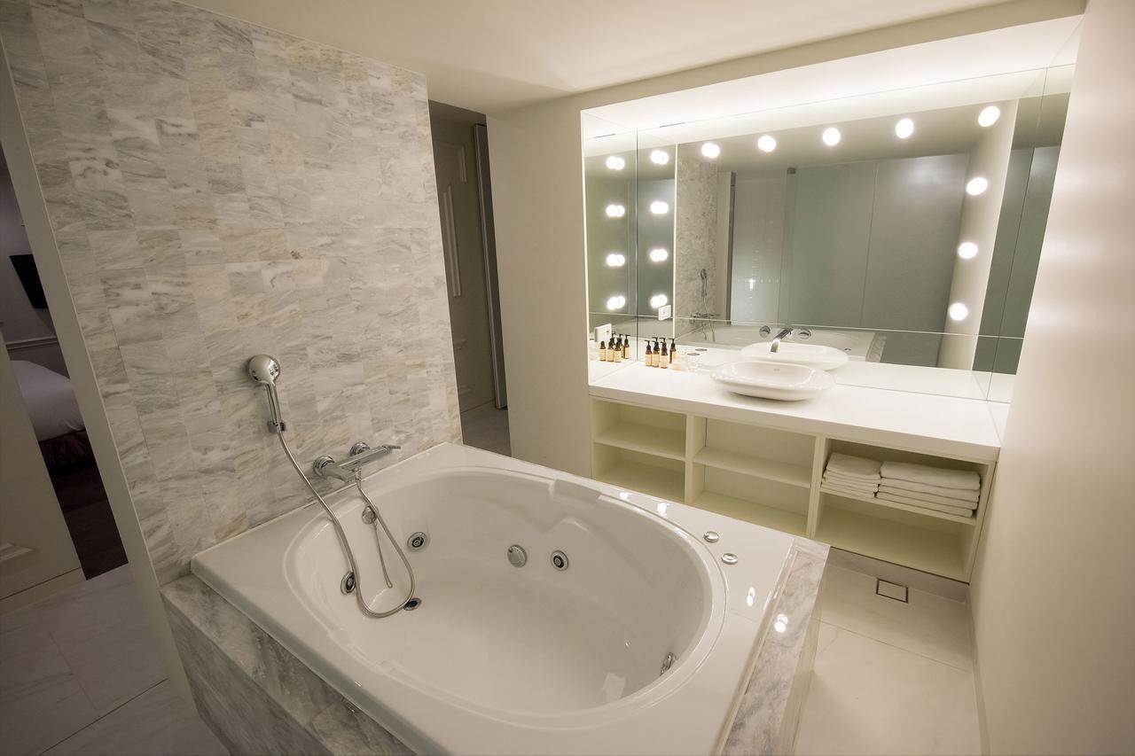 Nineth Hotel Seoul Ngoại thất bức ảnh